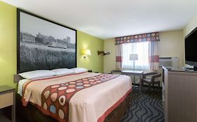 Super 8 By Wyndham Brunswick/St Simons Island Area