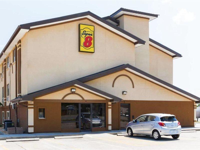 Super 8 By Wyndham Brunswick/St Simons Island Area Hotel Exterior photo